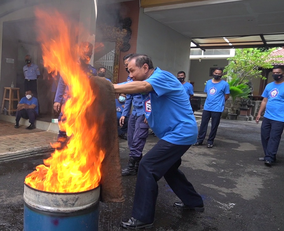 Latihan Damkar